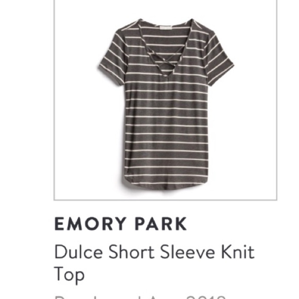 Short sleeve knit top striped NEW